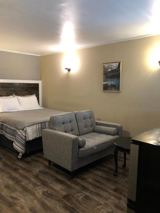 Greenside Motel 2*