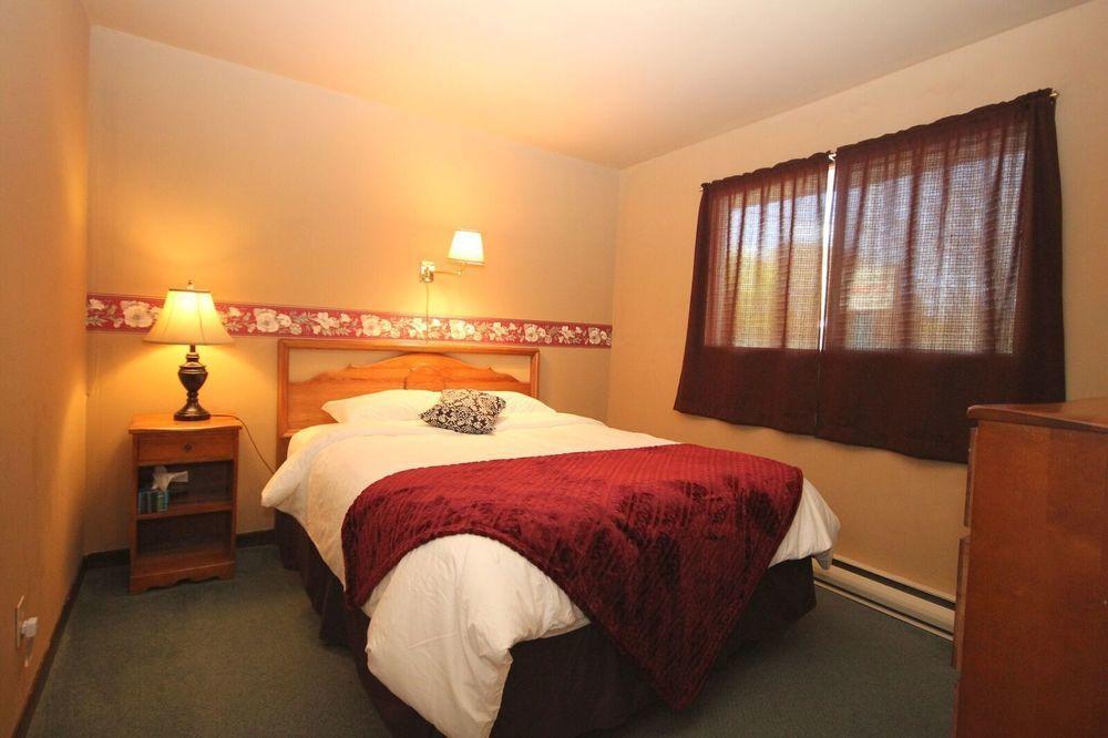 Greenside Motel 2*